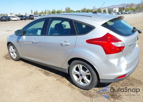 2014 Ford Focus Se z USA, uszkodzony, nr VIN 1FADP3K20EL277692